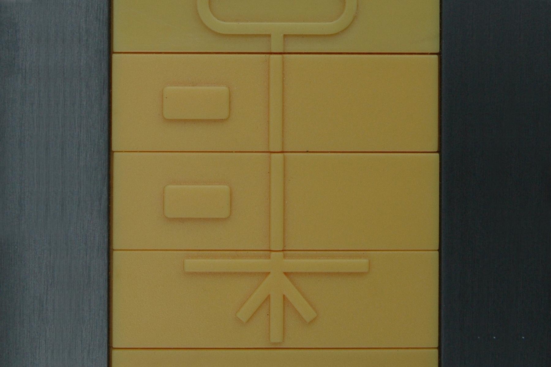 STREET CROSSING DEVICE FOR THE VISION IMPAIRED 3